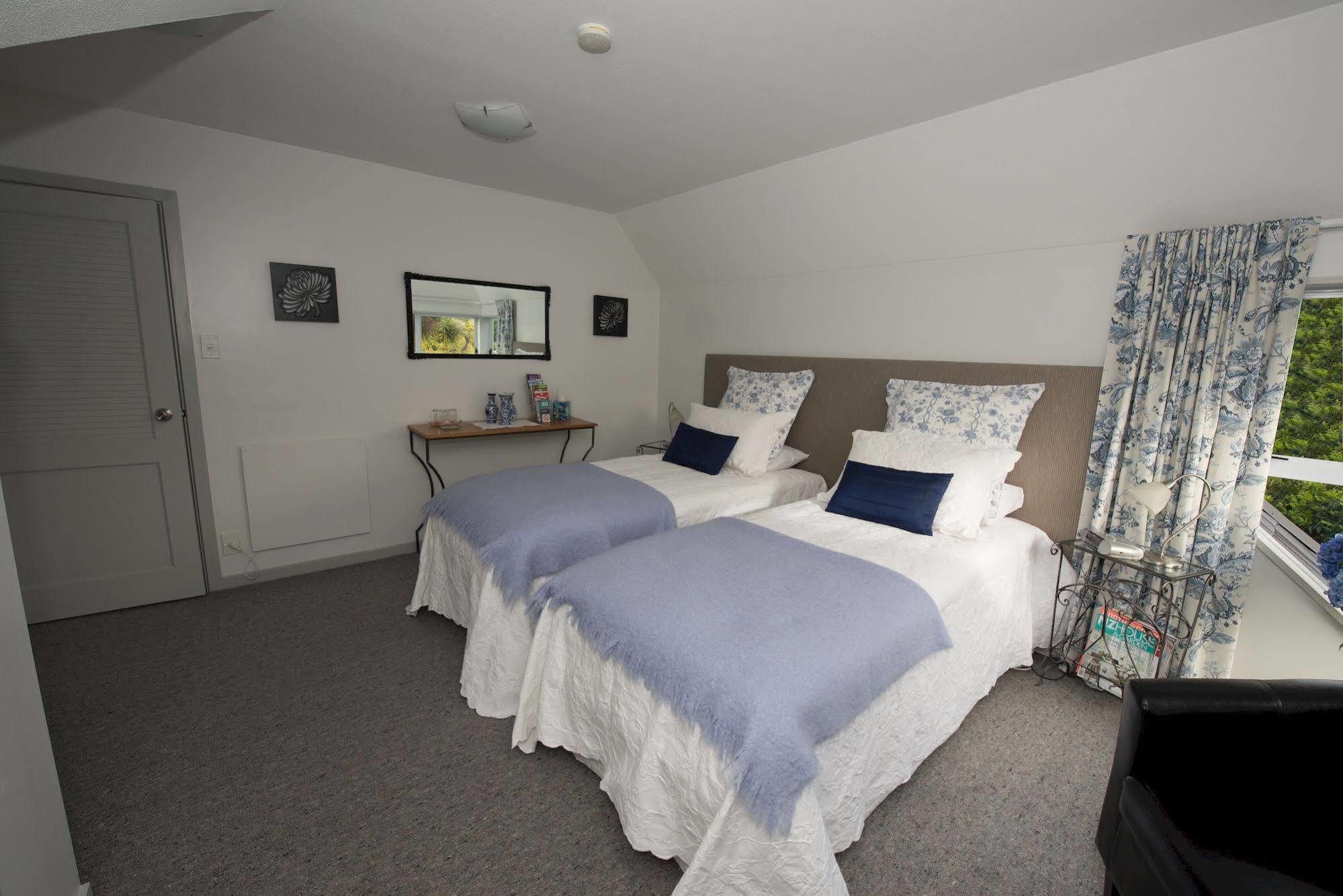 Finlay Banks Boutique Bed & Breakfast クライストチャーチ エクステリア 写真